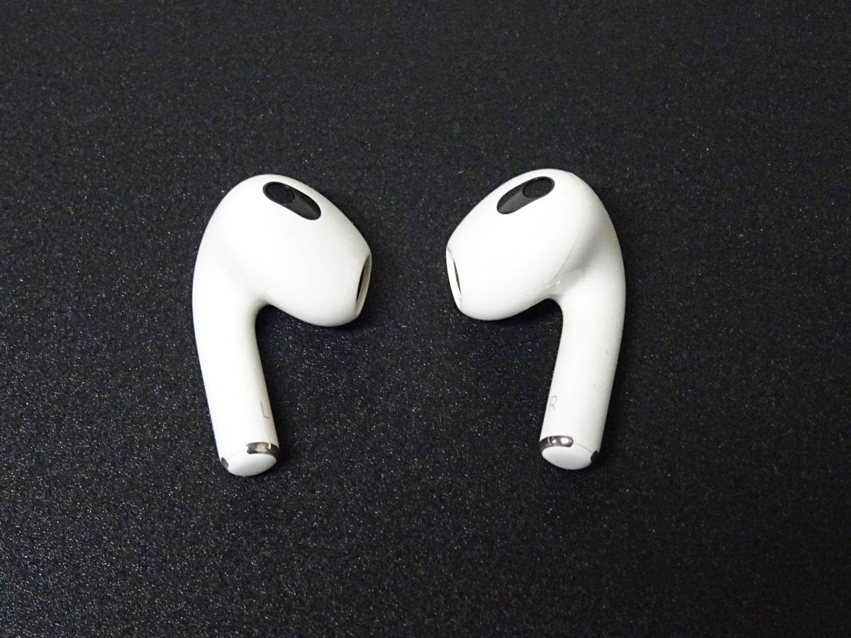 HE-245◆Apple AirPods 第3世代 MME73J/A イヤホン 中古品_画像3