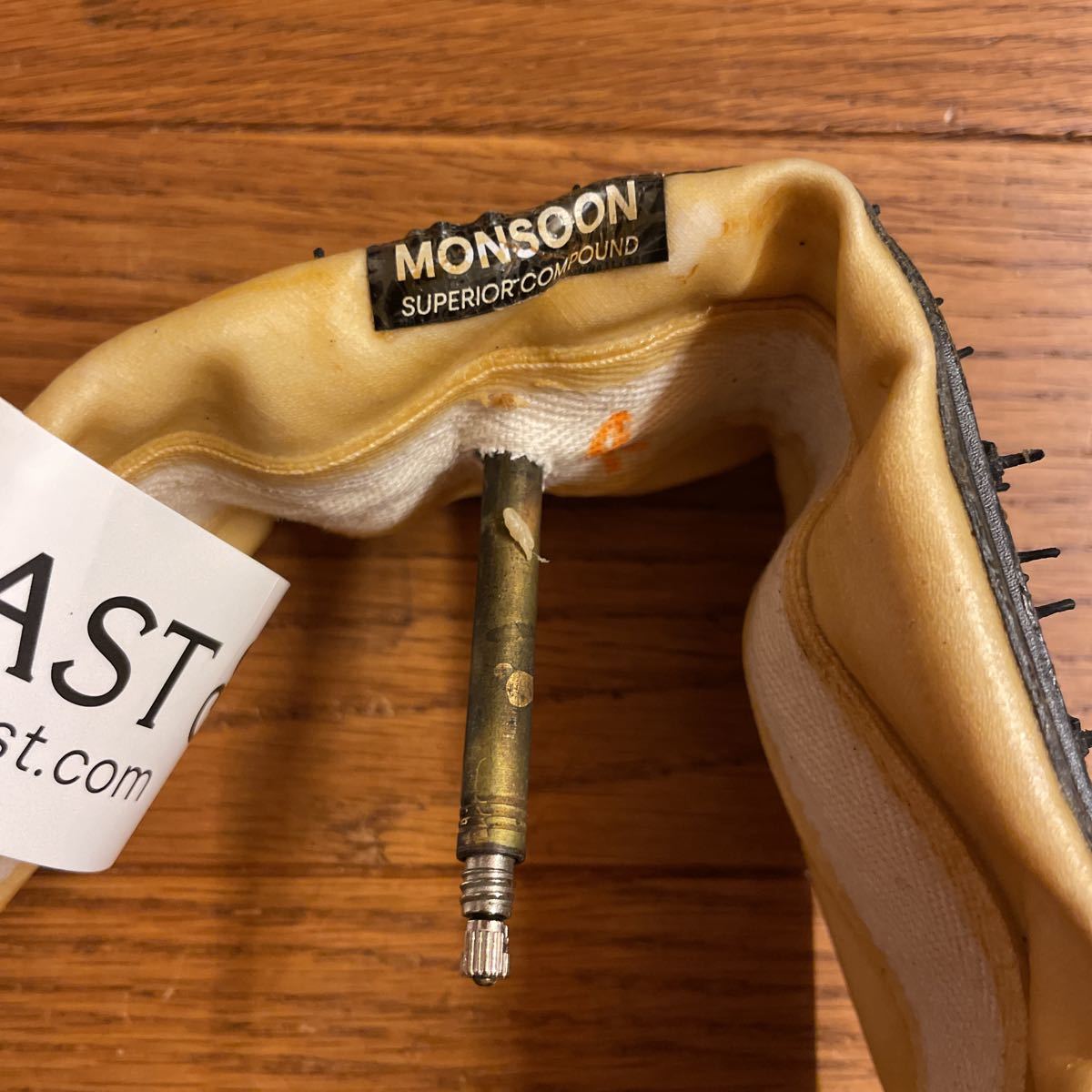 新品 デュガス Dugast タイフーン monsoonコンパウンド 新品 デュガス Dugast タイフーン monsoonコンパウンド