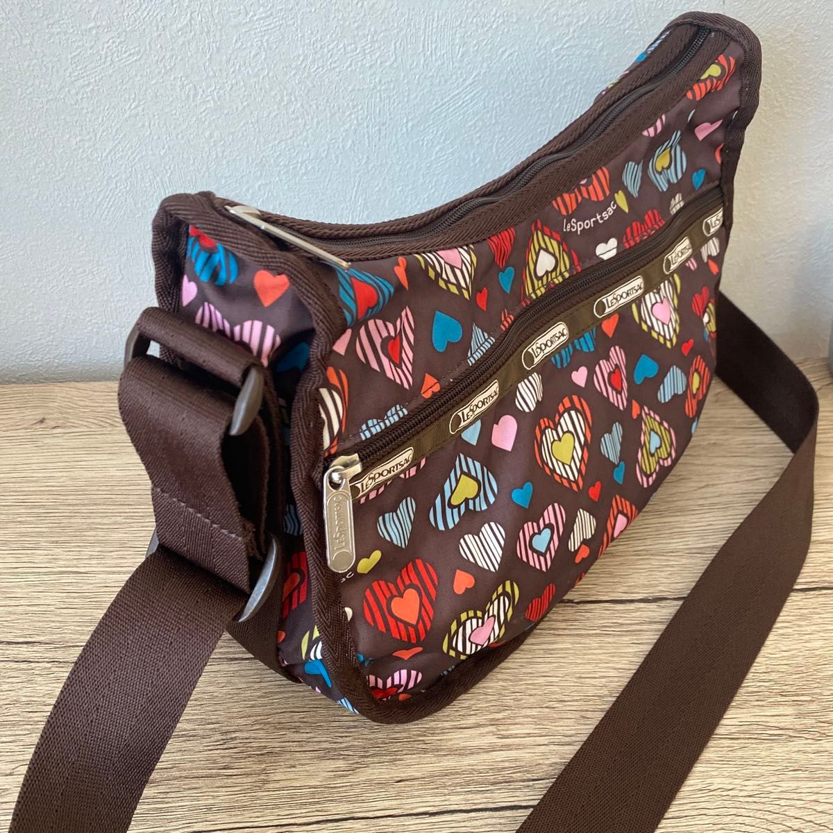 LeSportsac レスポートサック ハート柄 ショルダーバッグ 同柄 LeSportsac レスポートサック ハート柄 ショルダーバッグ 同柄