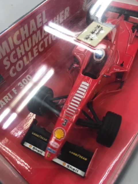 #MC156ミニカー【ミニチャンプス 1/43 フェラーリ F300 M.シューマッハ コレクション】_画像4