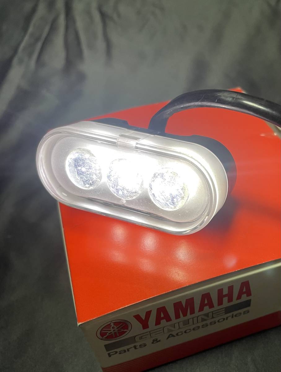 動作確認OK ヤマハ パス ブリヂストン アシスタ等 白色 3連 LED バッテリー ランプ 電動アシスト自転車 白色 ライト_画像1