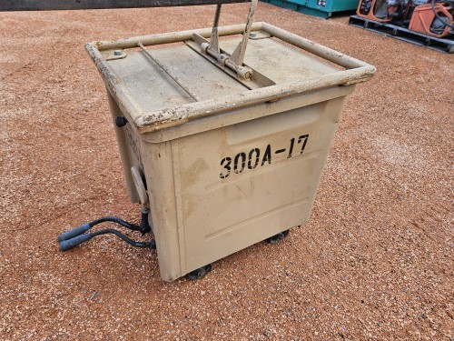 中古品 交流アーク溶接機300A「引取限定/発送不可」 1台のみ 中古品 交流アーク溶接機300A「引取限定/発送不可」 1台のみ