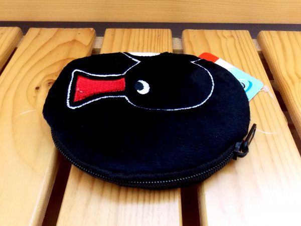 台湾限定!!★即決♪ 正規品!! ピングー（Pingu）のもふもふ円形小物入れ １ケ♪_画像6