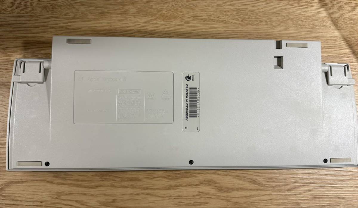 ［K-042］Apple Macintosh Color Classic M1628 J/A 本体 キーボード・マウス・箱付 アップル マッキントッシュ マック カラクラ 現状品_画像5