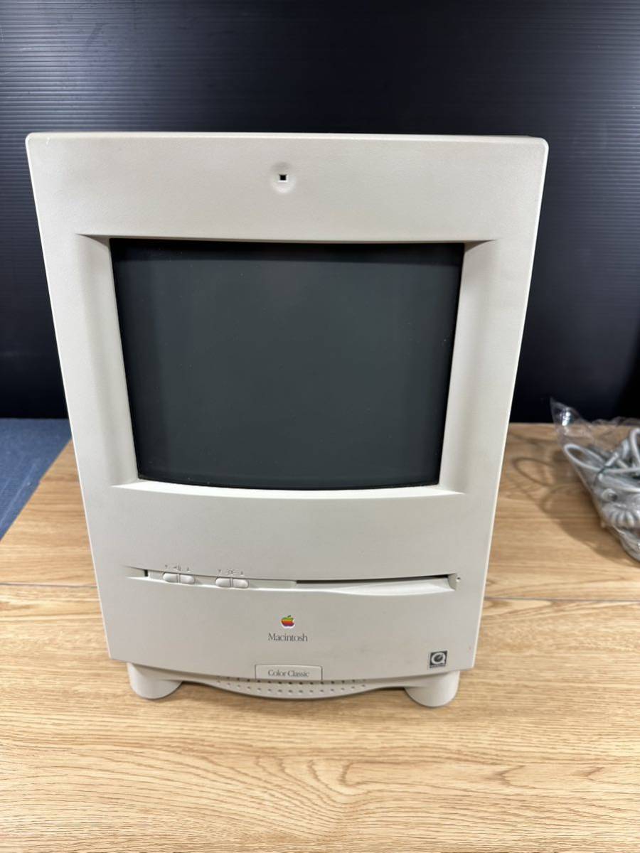 ［K-042］Apple Macintosh Color Classic M1628 J/A 本体 キーボード・マウス・箱付 アップル マッキントッシュ マック カラクラ 現状品_画像2