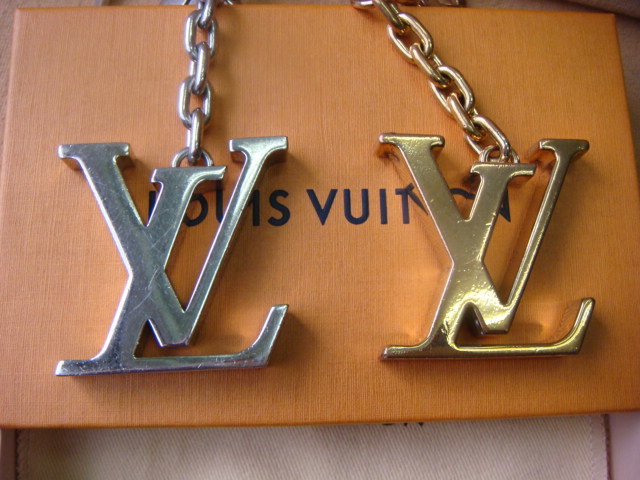  gold & silver poruto*kre initial M65071 key ring charm key holder Louis * Vuitton made Gold & silver 
