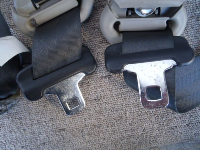 リア シートベルト 左右 ジムニー 6型 JB23W H18 4WD バックル割れ無し　84960-81A1　後部座席　リヤ　_画像5