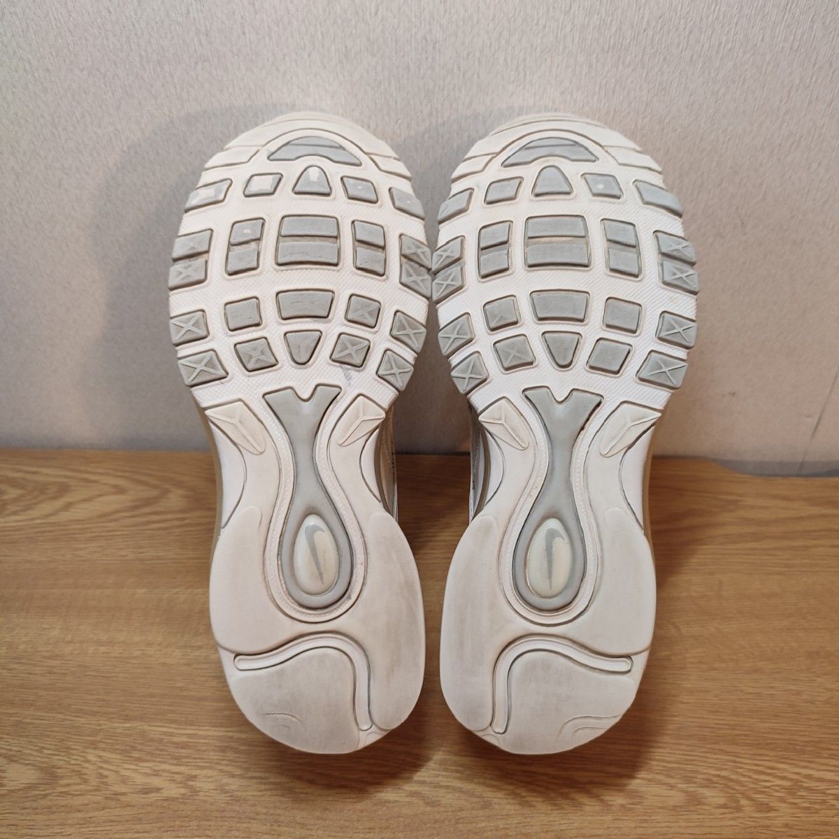 大人気 NIKE AIR MAX 97 ALL WHITE 24cm