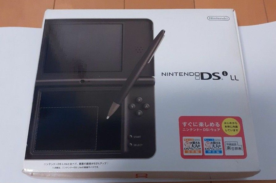 Nintendo DSi　ll　 箱説有 完品