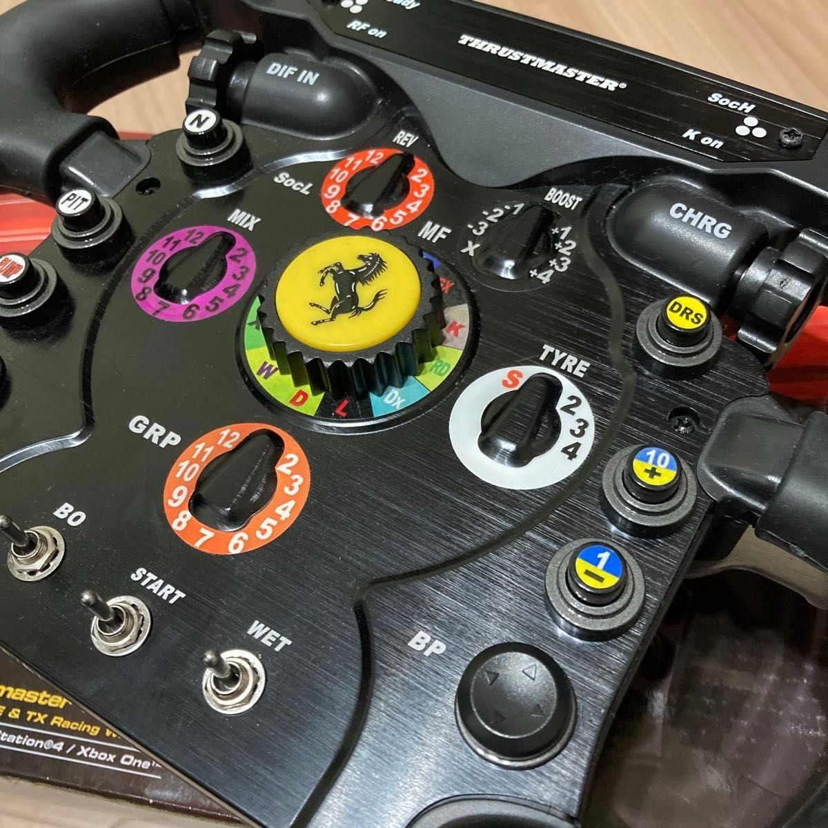 スラストマスター フェラーリ ステアリング ハンコン F1 WHEEL スラストマスター フェラーリ ステアリング ハンコン F1 WHEEL