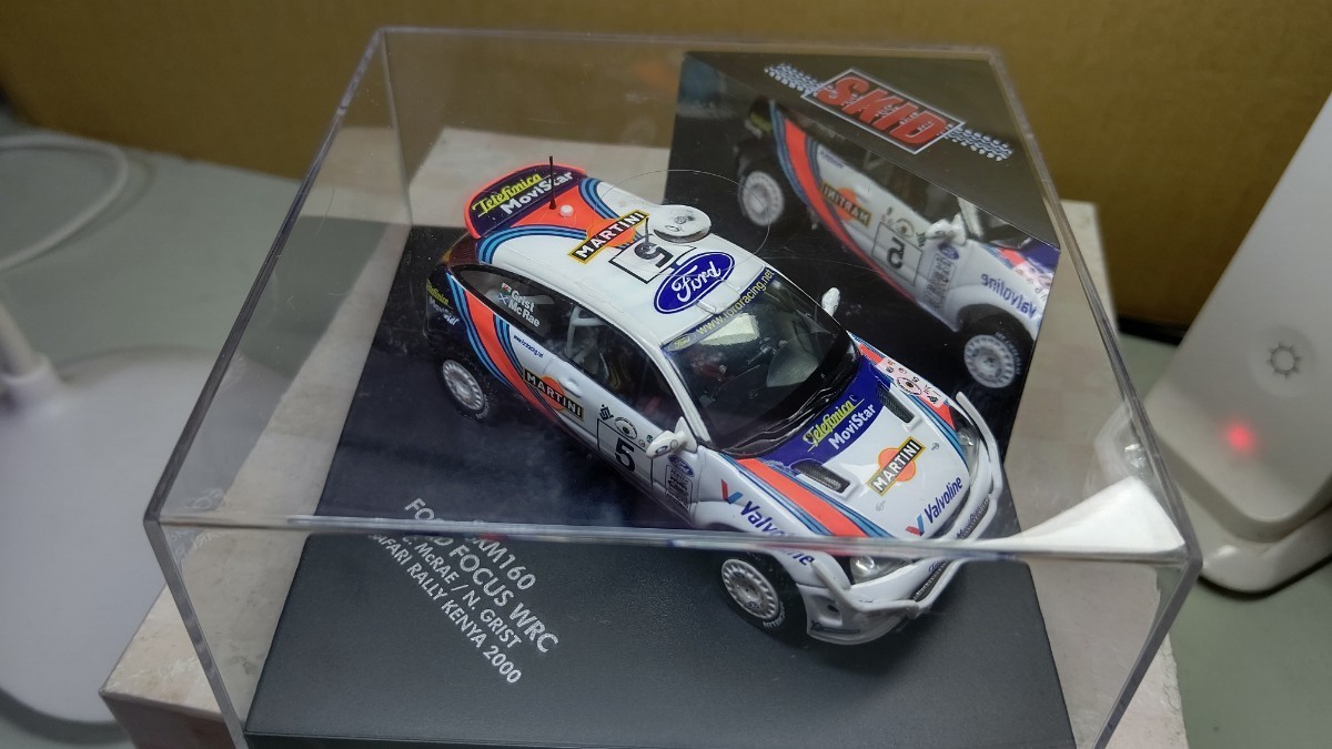 スケール 1/43 SKM 160 ！ FORD FOCUS WRC ！ 世界のラリーカー！ SKID_画像9