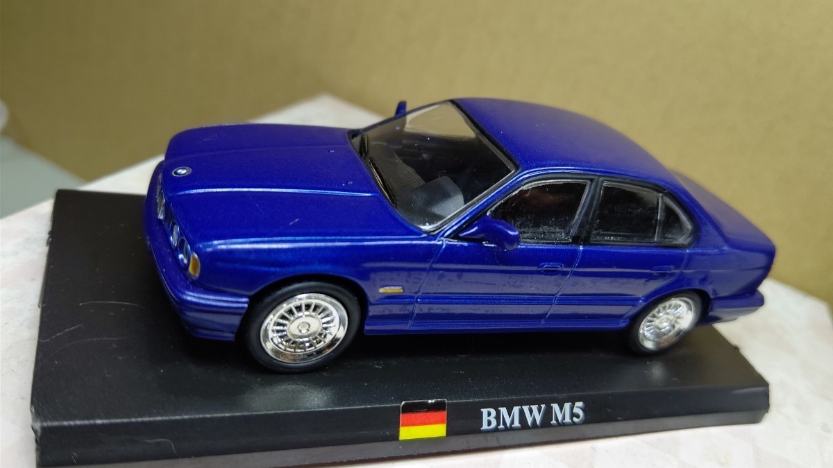 スケール 1/43 BMW M5 ！ ドイツ 世界の名車コレクション！_画像4