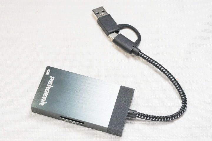 ★☆送料無料！☆パーギアー・PERGEAR Cfexpress Type A・SD カードリーダー USB3.1☆★_画像2