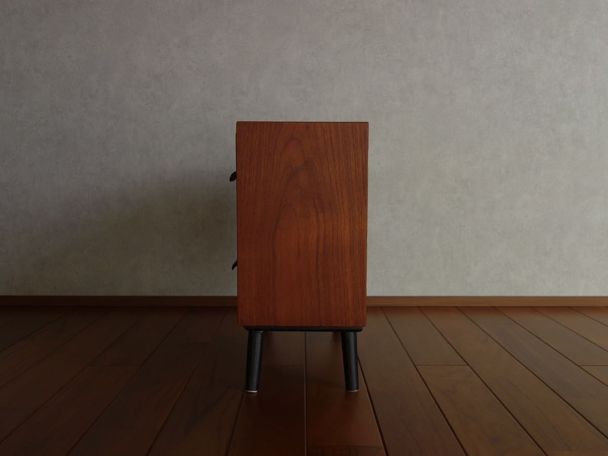  chest Northern Europe furniture Finn Juhl fins You ruHans J Wegner handle s Wegner Borge Mogensenbo- emo -ensen Vintage furniture 