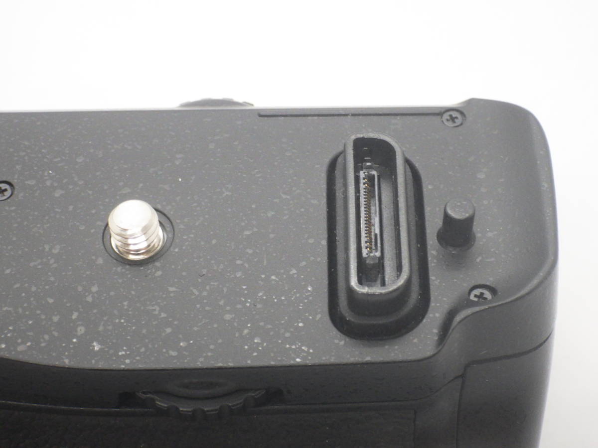 Nikon マルチパワーバッテリーパック　MB-D16_画像8