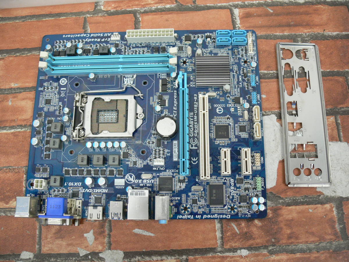 GIGABYTE GA-H61M-USB3-B3 (MicroATXマザーボード)_画像1