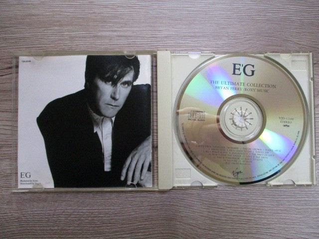 BT　A3　送料無料♪【　BRYAN FERRY.　THE ULTIMETE COLLECTION.　】中古CD　_画像3