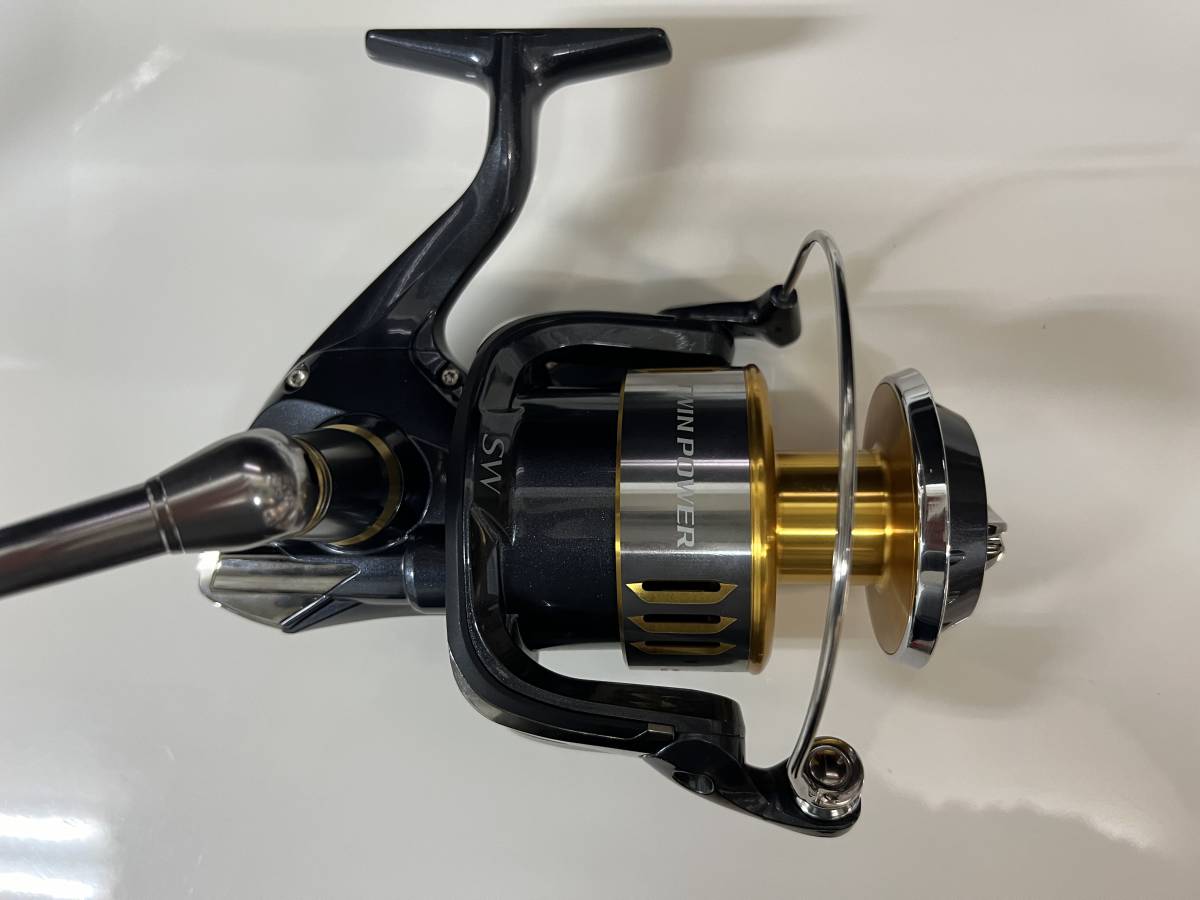 ☆ シマノ ☆ SHIMANO ☆ キレイ ☆１５ ツインパワー SW8000HG ☆ 左右ハンドル交換可能 _画像5