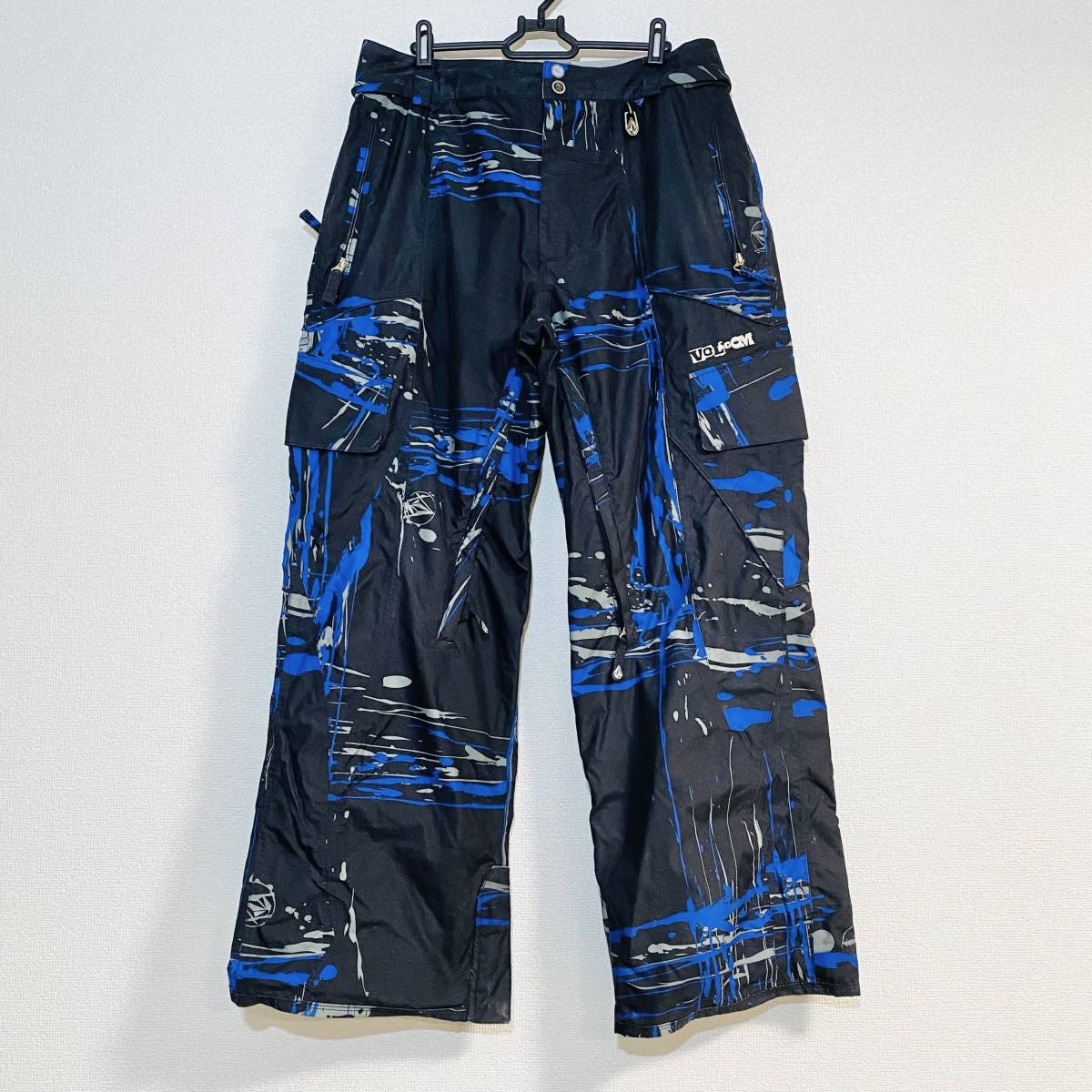 【中古】VOLCOM NIMBUS TONE PANT 迷彩 スノーボード パンツ メンズ M スノボ ウェア CAMO ブルー ブラック ボルコム スキー カーゴパンツ_画像1