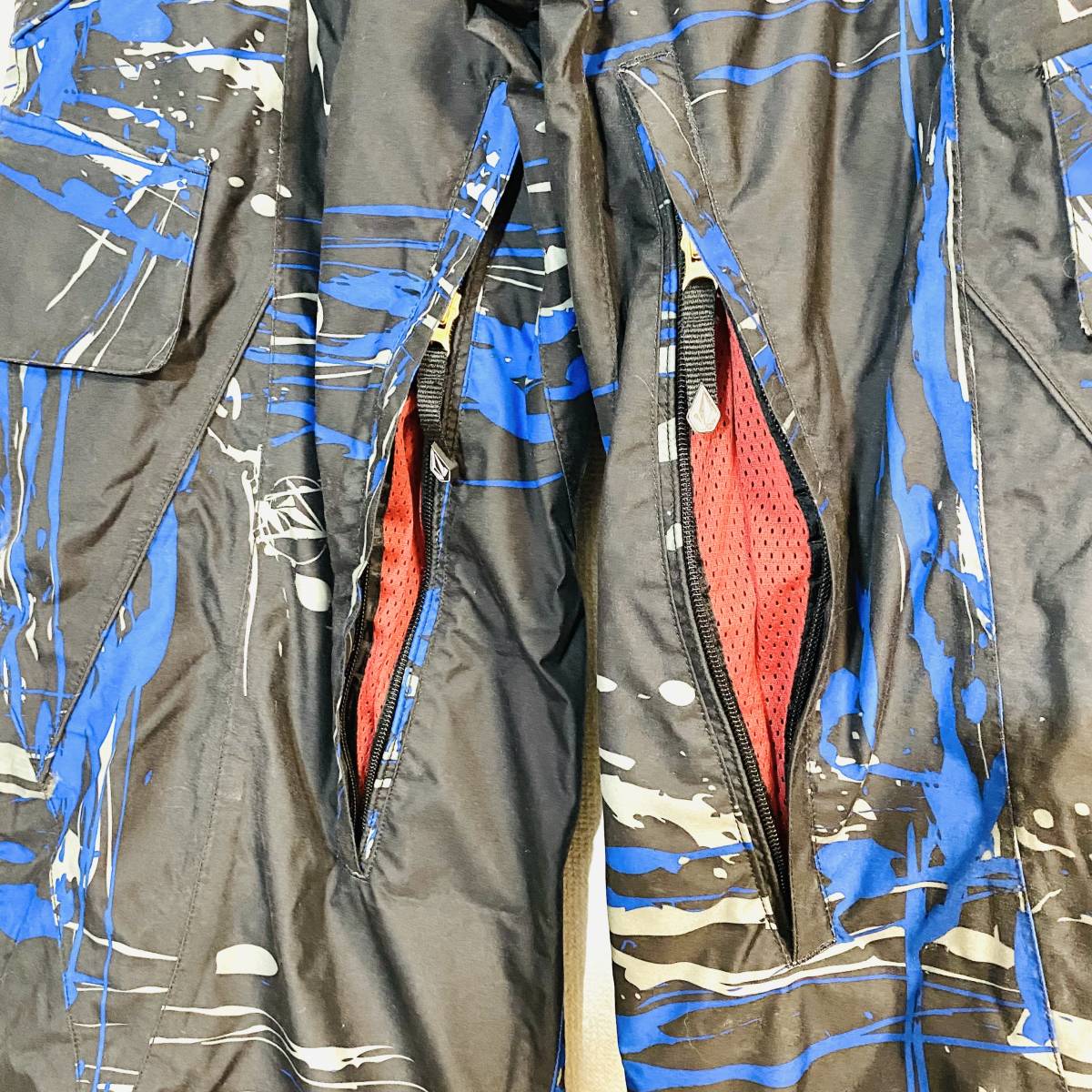 【中古】VOLCOM NIMBUS TONE PANT 迷彩 スノーボード パンツ メンズ M スノボ ウェア CAMO ブルー ブラック ボルコム スキー カーゴパンツ_画像7