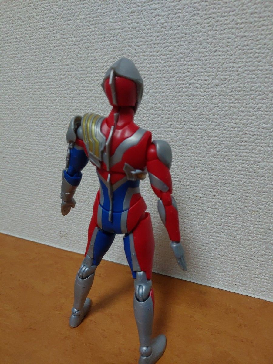 スタンダード ウルトラマンデッカー　フラッシュタイプ　ウルトラマンゼット オリジナル 完成品　同時300円値引