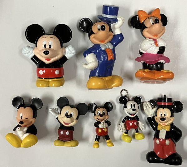  Disney Mickey Mouse Minnie Mouse goods Boys' May Festival dolls happy set toy savings box key holder set 