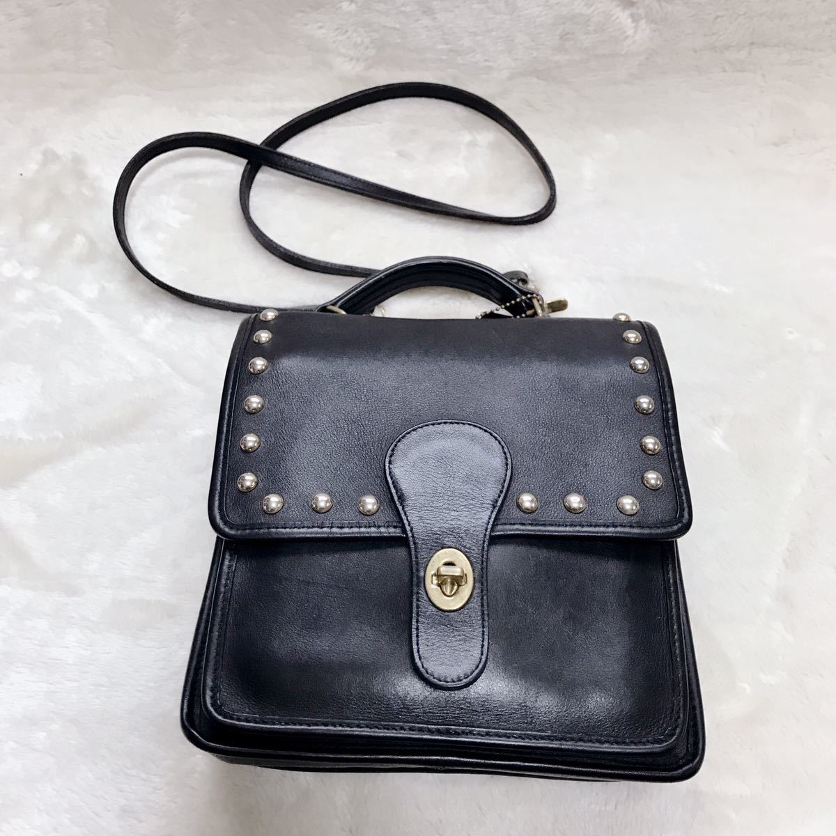  beautiful goods ultra rare Old Coach studs Turn lock shoulder bag black COACH Cross body diagonal .. all leather black 