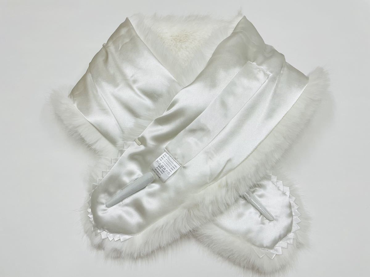 2025 year coming-of-age ceremony fox style on goods Ricci . high class fur shawl white long-sleeved kimono front ..