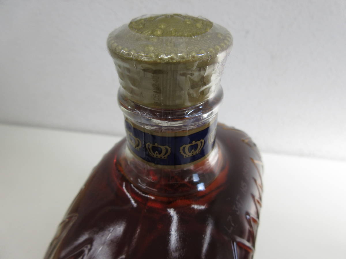 未開栓　Crown Royal　クラウンロイヤル　ローヤル　ウイスキー　750ml　40％　袋 箱付　古酒_画像4