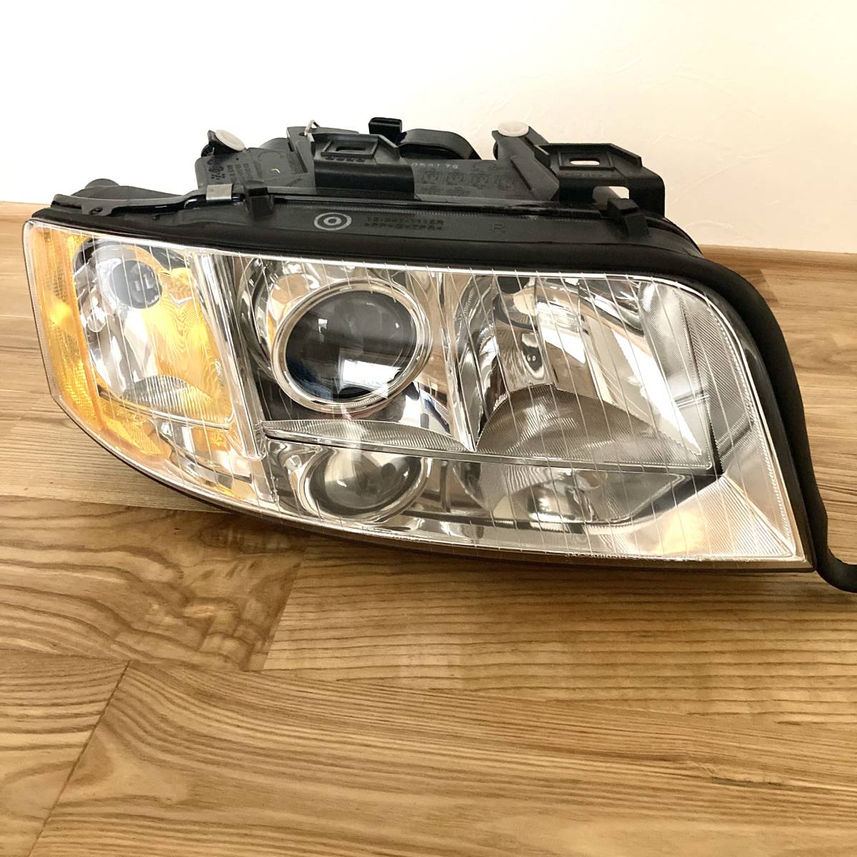  unused DEPO AUDI Audi A6 02-04 year head light left right set 341-1115L-US