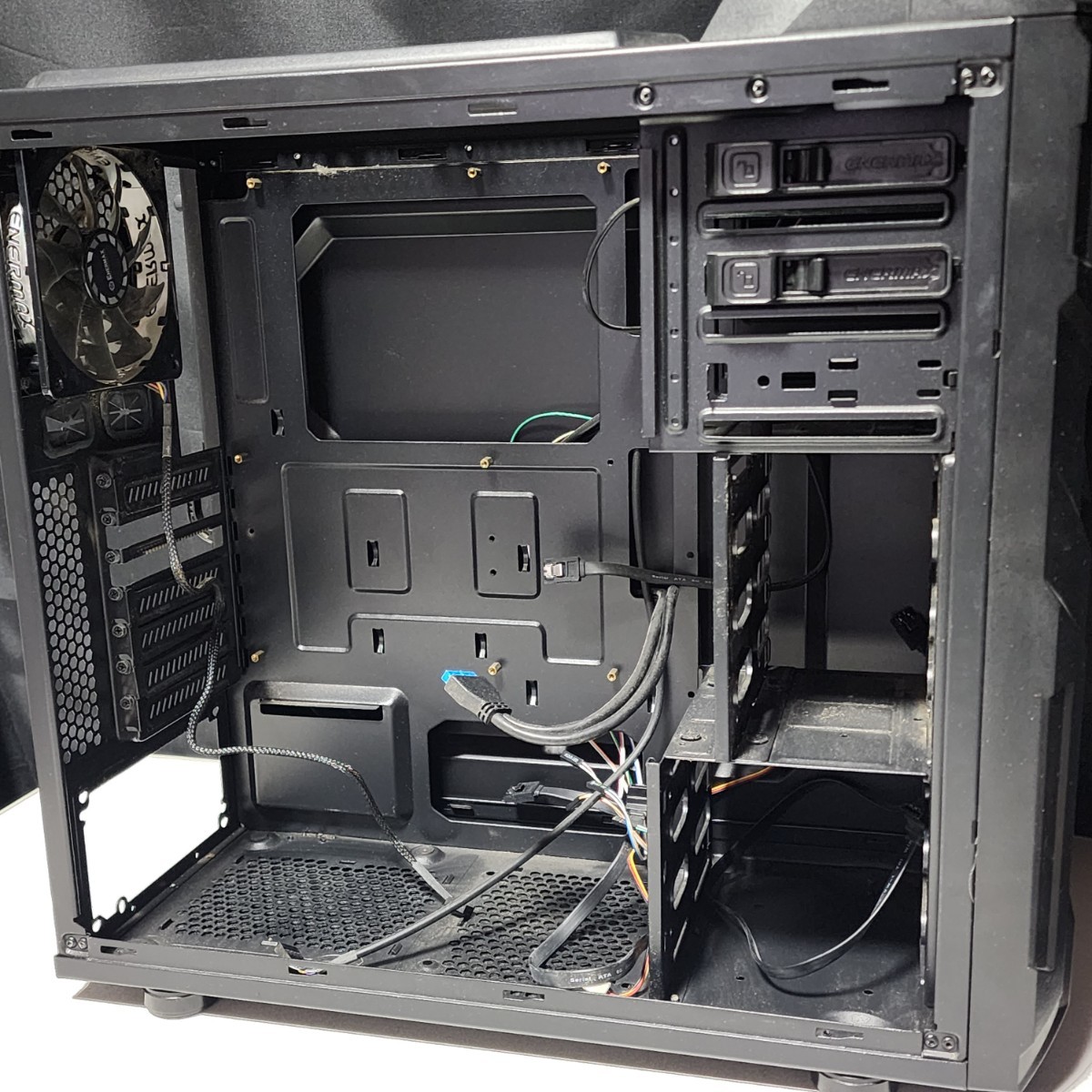 ENERMAX COENUS (ECA3290B) ミドルタワー型PCケース(ATX) DVD ENERMAX COENUS (ECA3290B) ミドルタワー型PCケース(ATX) DVD