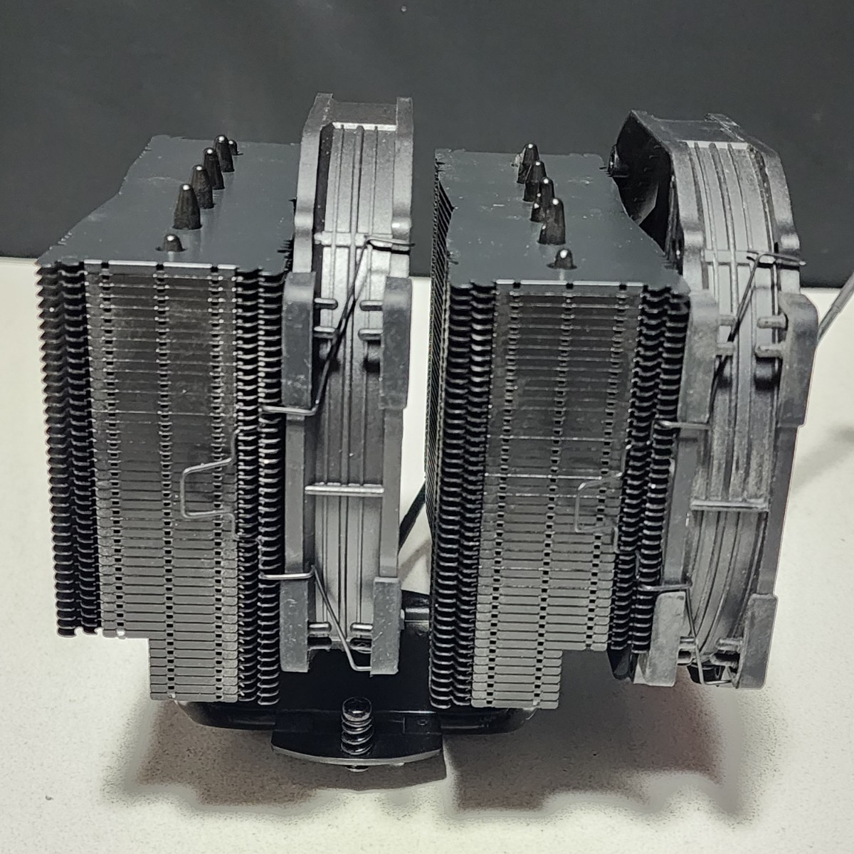 NOCTUA NH-D15 chromax black 140mm 大型サイドフロー型CPU NOCTUA NH-D15 chromax black 140mm 大型サイドフロー型CPU