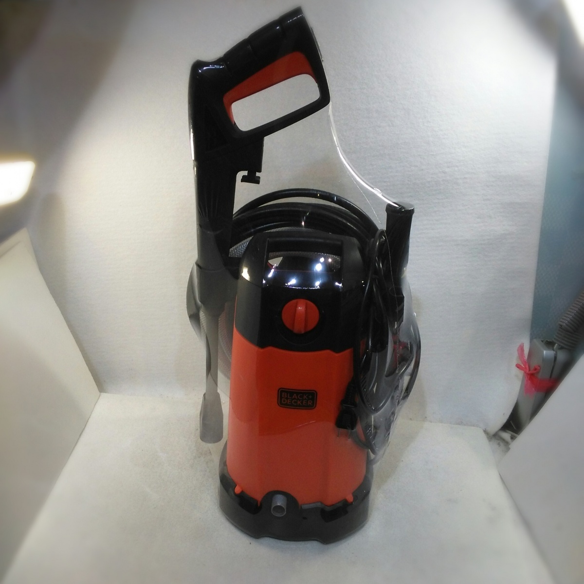 【中古】本体のみ BLACK+DECKER 高圧洗浄機 PW1200 オレンジ_画像2