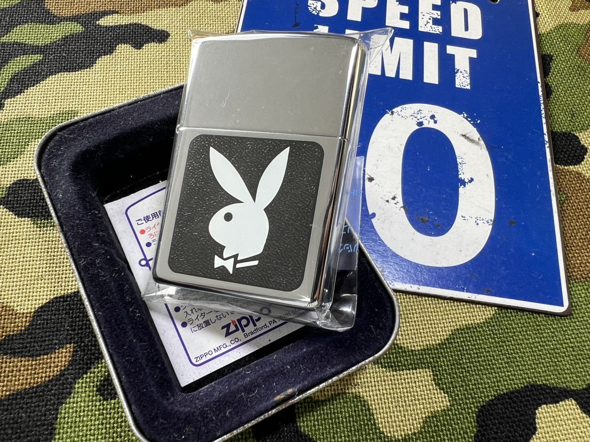 ●新品●絶版●レア品●PLAYBOY(プレイボーイ) ブラックホワイト Bumny black ジッポーライター mercismith2zippo 250PB.107/USA/直輸入