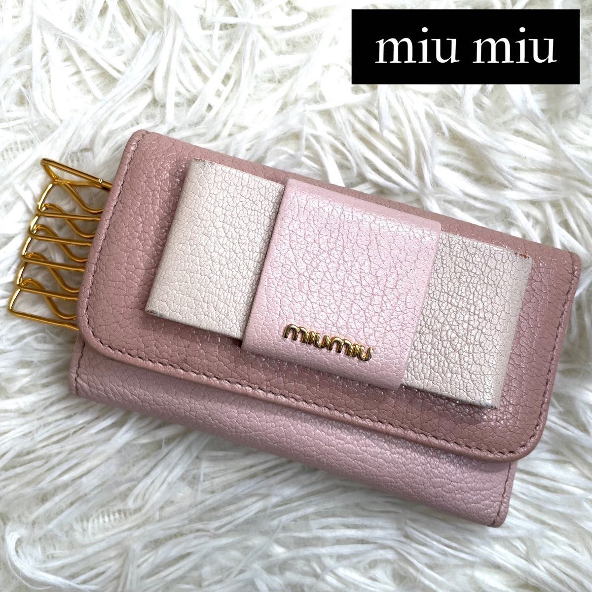 人気品 / miu miu ミュウミュウ マドラスフィオッコキーケース 6 人気品 / miu miu ミュウミュウ マドラスフィオッコキーケース 6