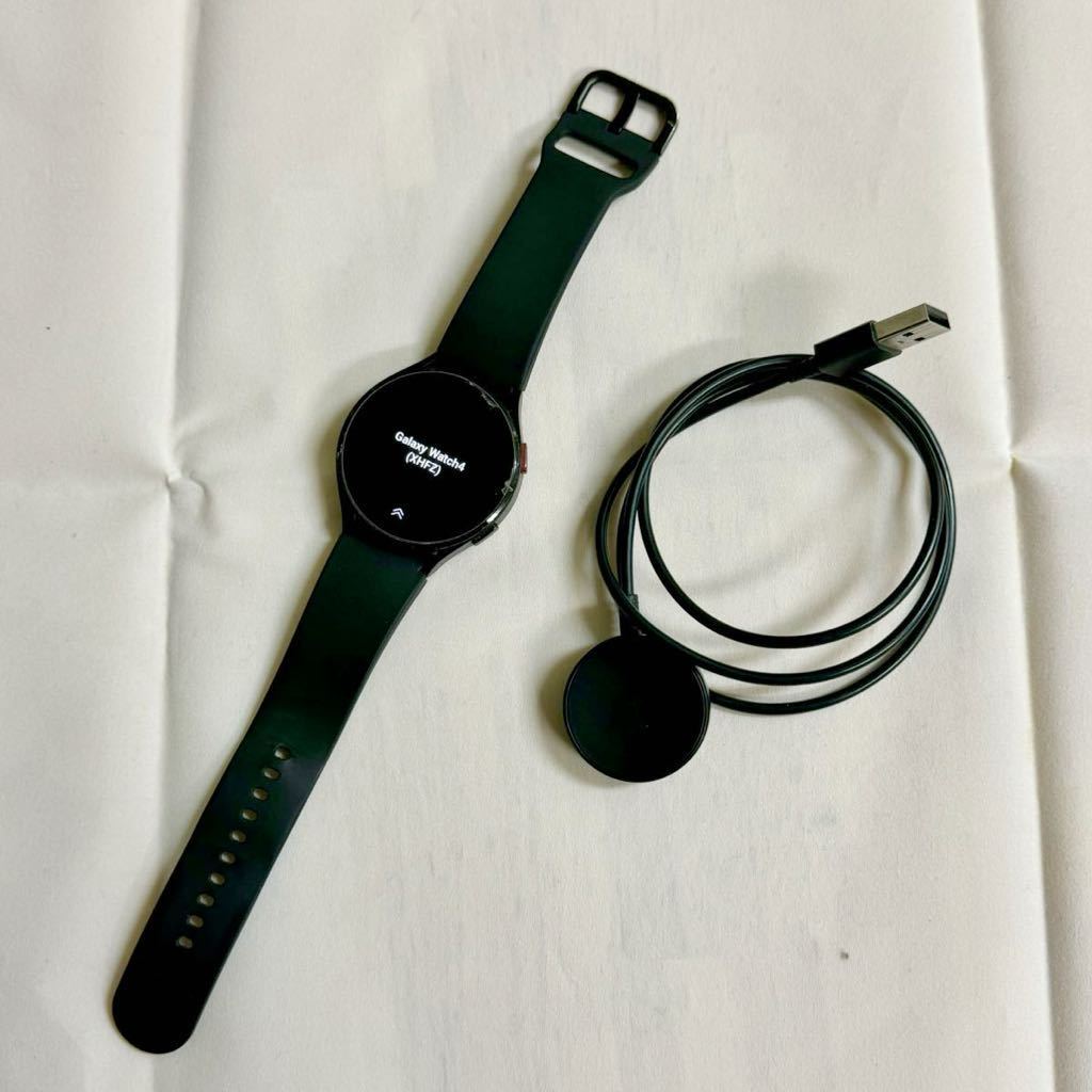 中古 Galaxy Watch4 44mm ブラック 充電器付き SM-R870NZKAXJP スマートウォッチ_画像1