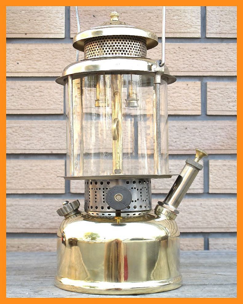 【Ｍ】タイムセール　秘蔵モノ　L427 コールマン Brass 真鍮製カスタムモデル　FULL OH　程度よい超鏡面　ポンプ内臓初代　クイックライト_画像1