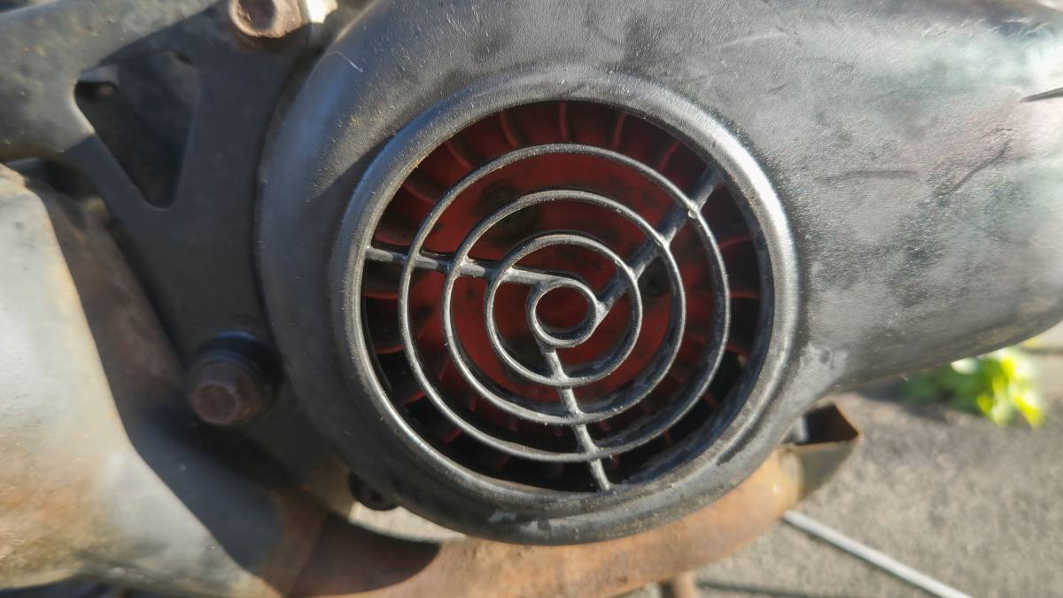 スーパージョグ ZR エンジン 赤ファン マフラー ホイール リアサス付 3YK クランキング確認済 3KJ ビーノ アプリオ リモコンジョグ JOGの画像8