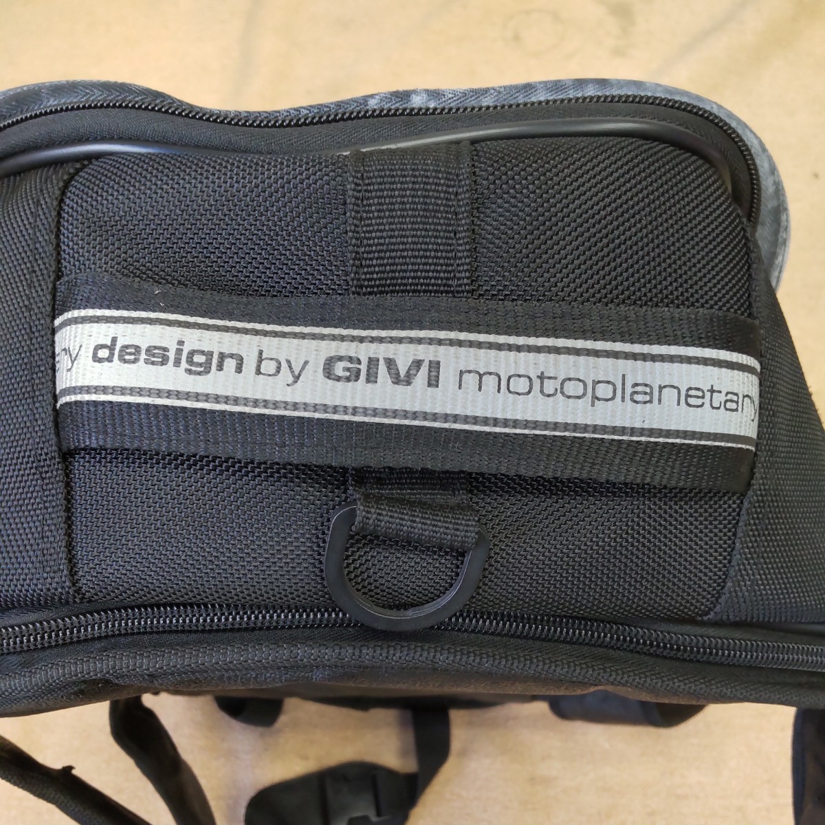 GIVI タンクバッグ シートバッグ ツーリング マグネット バイク用 汎用_画像5