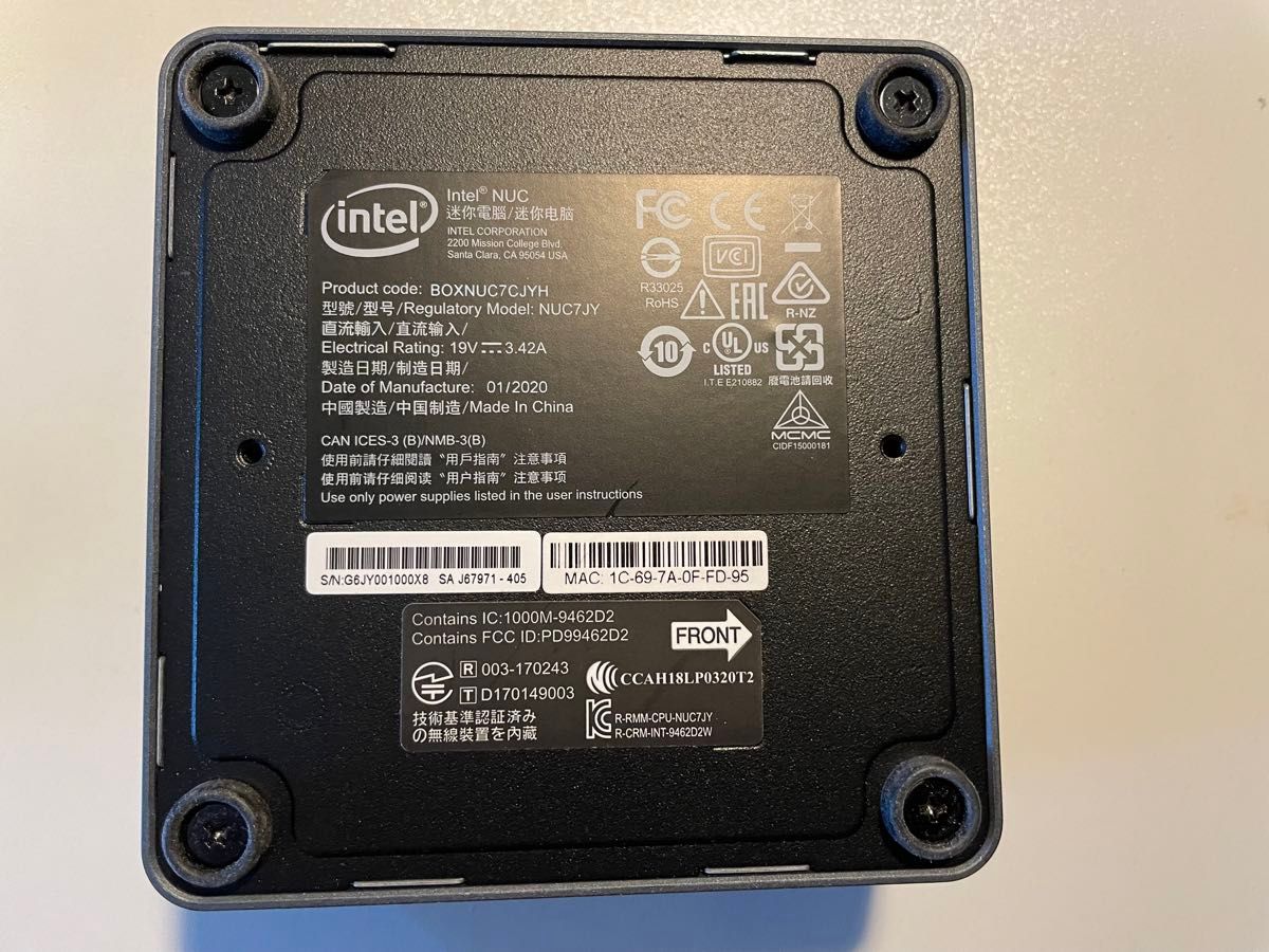 Intel NUC ベアボーンKIT 低電力・静音 NUC7CJYH (第7世代)