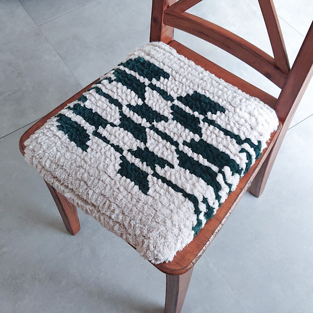 手織りの椅子敷き ハンドメイド ラグマット
