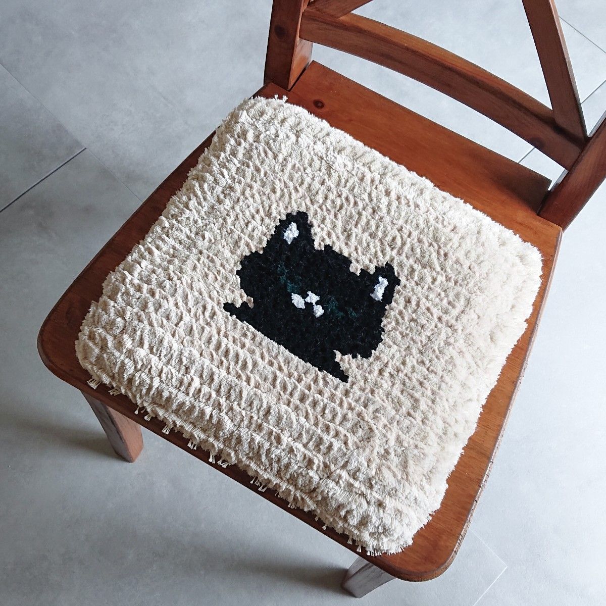 手織りの椅子敷き 猫 ハンドメイド
