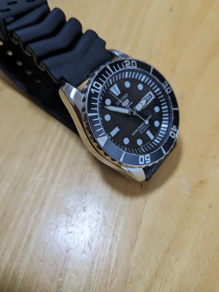 希少 SEIKO セイコー5 自動巻き ダイバー SNZF17J1 (ウニ 希少 SEIKO セイコー5 自動巻き ダイバー SNZF17J1 (ウニ