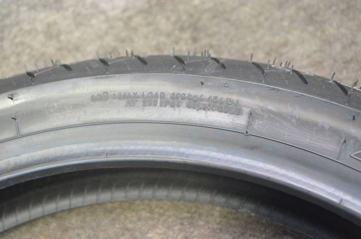 【Y24-0224】オートバイ用　BRIDESTONE BT46F　100/80-18M/C58H　TL　新古品/激安タイヤ/BT46特価/CBX400Fタイヤ_画像8