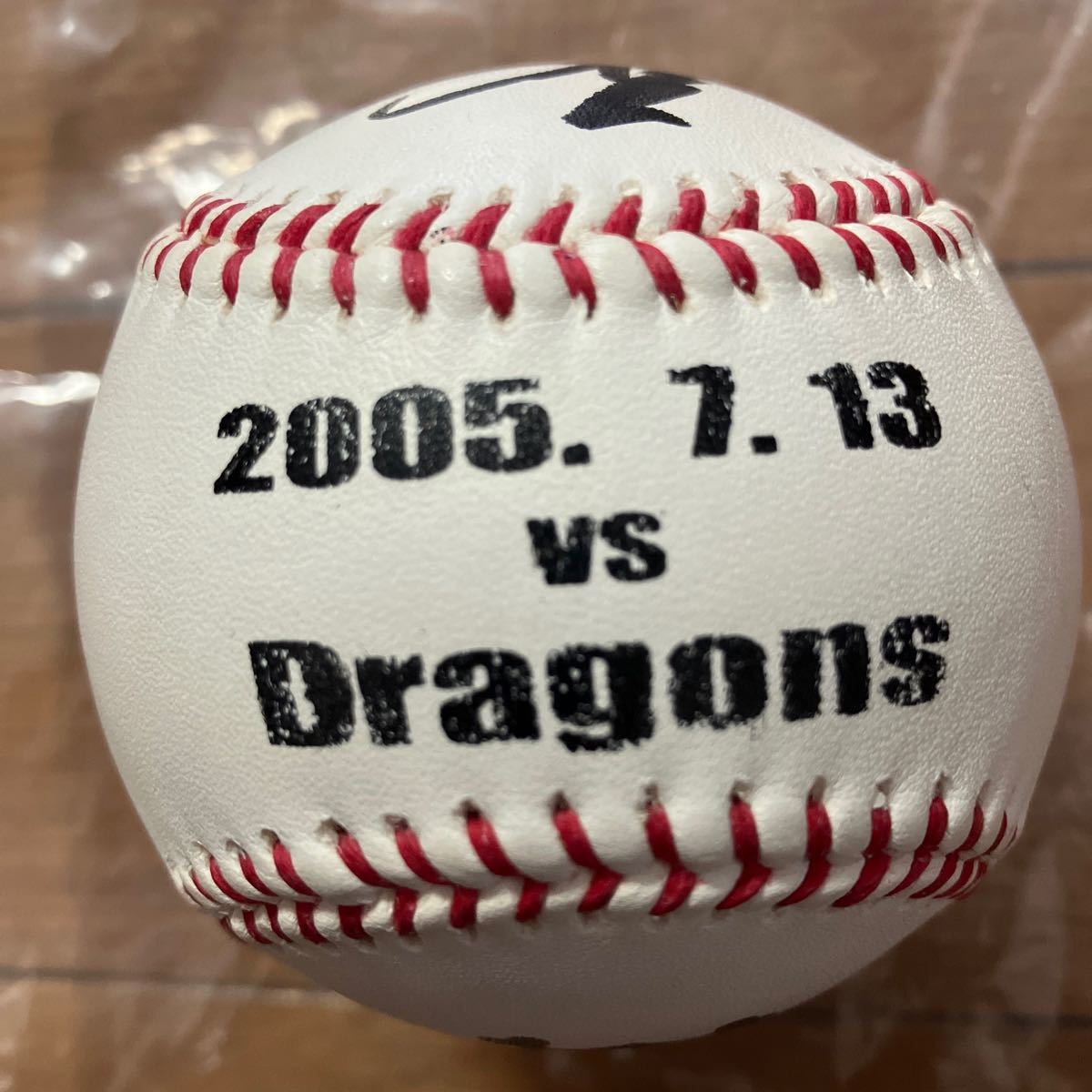  Yomiuri Giants Shimizu . line #9 autograph autograph ball . included . inserting 