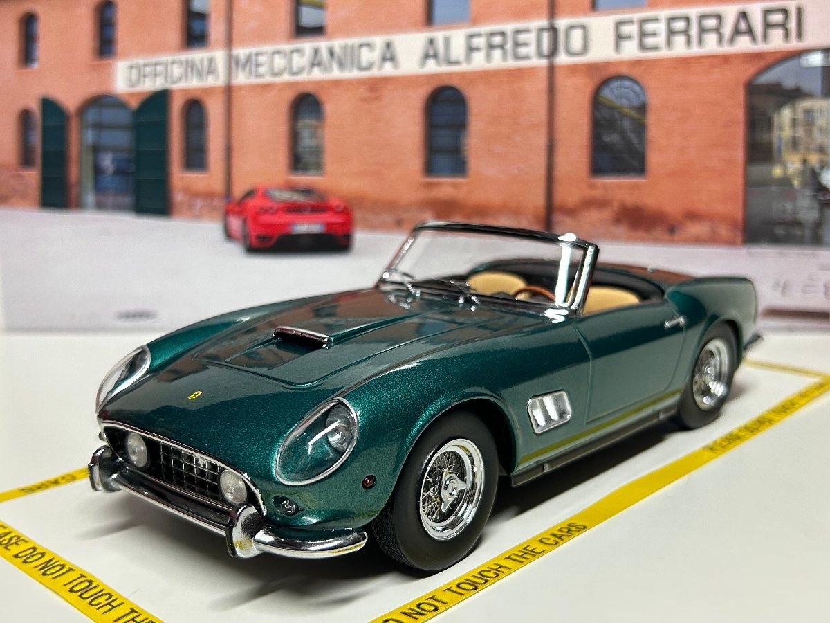 KK scale 1/18 Ferrari 250 GT California Spuder 1960　グリーンメタリック　ダイキャスト製　フェラーリ_画像1