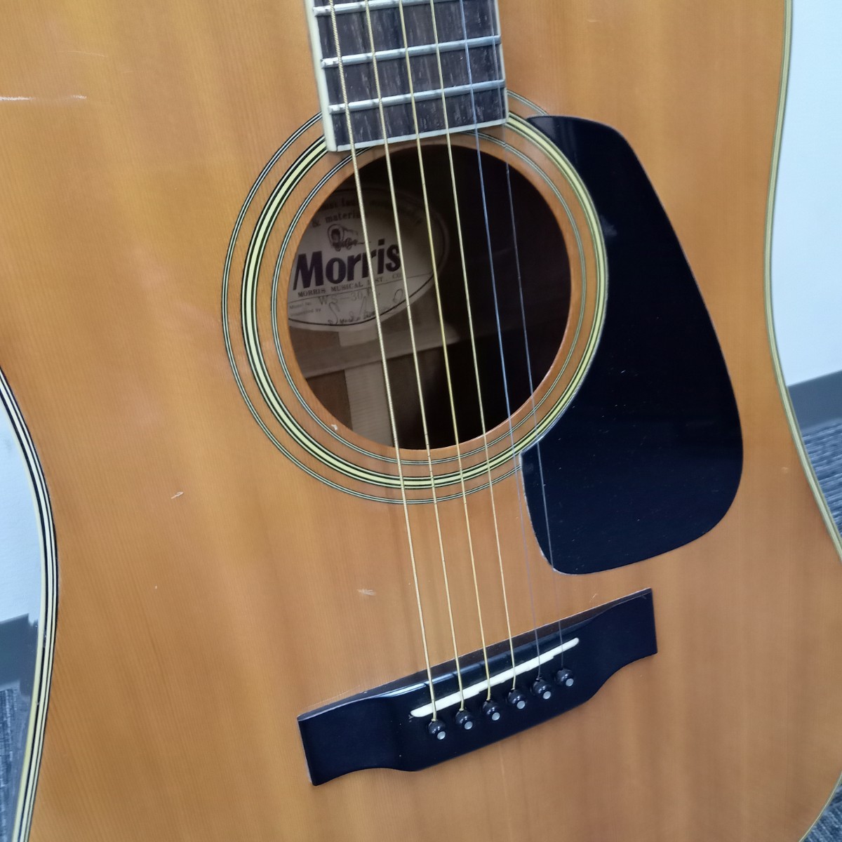 曽我部1月No.25 ギター Morris モーリス WS-30E 弦楽器 楽器 ハードケース付き アコースティックギター アコギ 音楽 器材_画像6