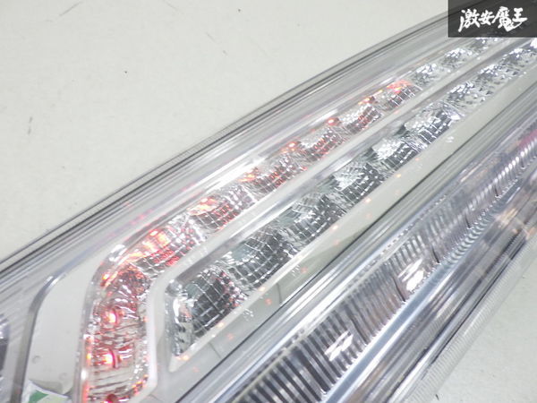 日産 純正 C26 セレナ ハイウェイスター 前期 LED テールライト テールランプ テール 右 右側 運転席 KOITO 220-23438 即納_画像9