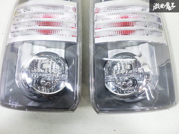 トヨタ 純正 ZRR70W ZRR75W 70 ヴォクシー 前期 LED テールライト テールランプ テール 左右セット ICHIKOH 28-199 即納_画像3