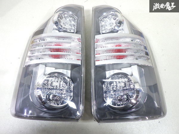 トヨタ 純正 ZRR70W ZRR75W 70 ヴォクシー 前期 LED テールライト テールランプ テール 左右セット ICHIKOH 28-199 即納_画像1